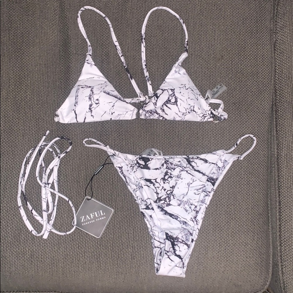 Zaful White and Black Marble Bikini